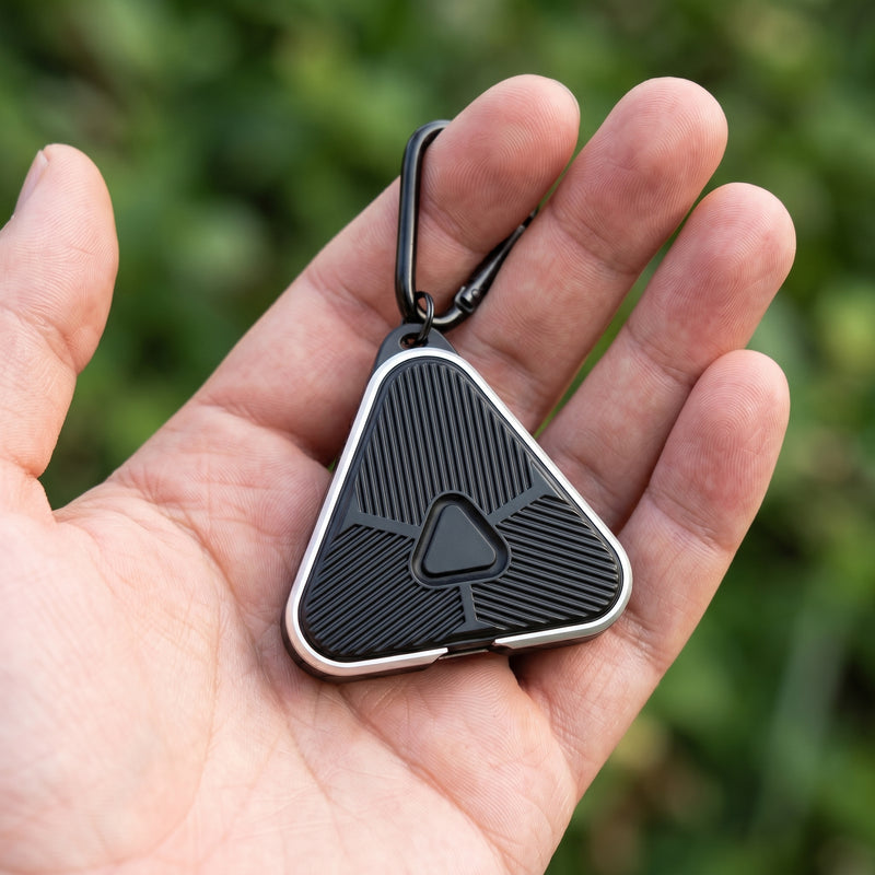 Roam Repel ultrasonic tick repellent clip in black